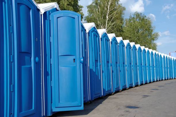 Portable Toilet Options We Offer in Elsmere, KY